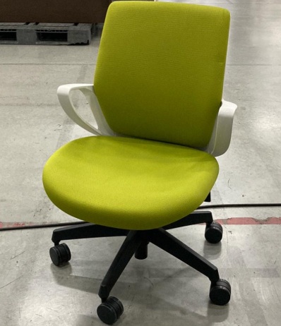 コクヨ　オフィスチェア　ピコラ