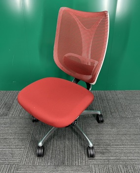 オカムラ　オフィスチェア　サブリナ　レッド