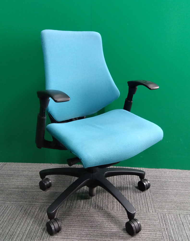 イトーキ事務チェア（エフ）
