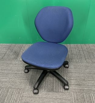 オフィスチェア　ブルー