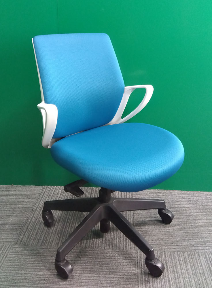 コクヨ事務チェア（ピコラ）