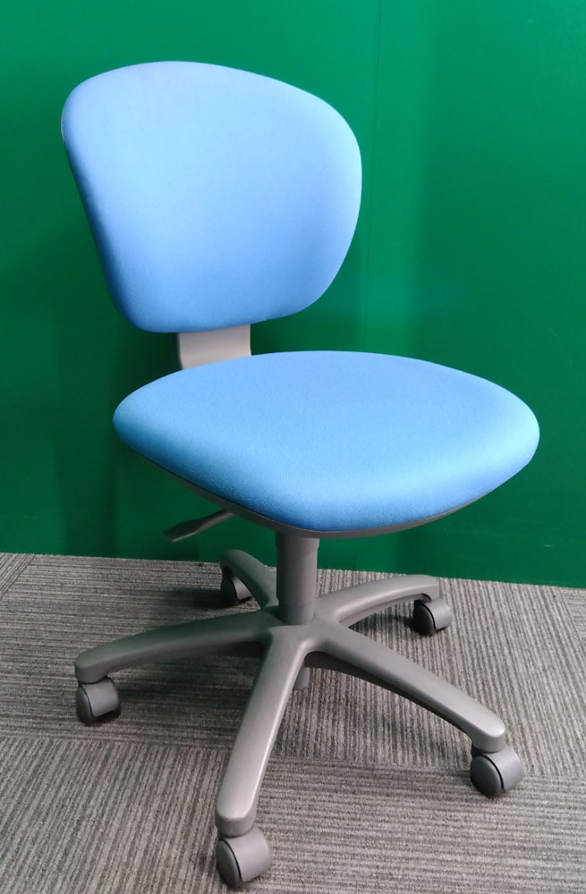 コクヨ事務チェア（レグノ2）