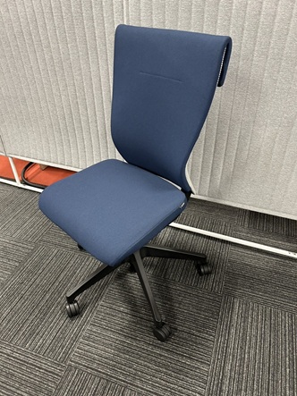 イトーキ　事務チェア　コセール　ネイビー