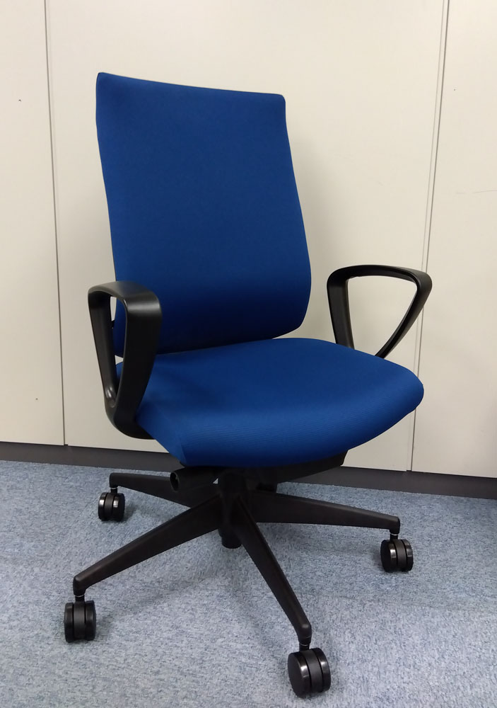 中古】フォスターチェア コクヨ/KOKUYO 肘付ハイバックチェア
