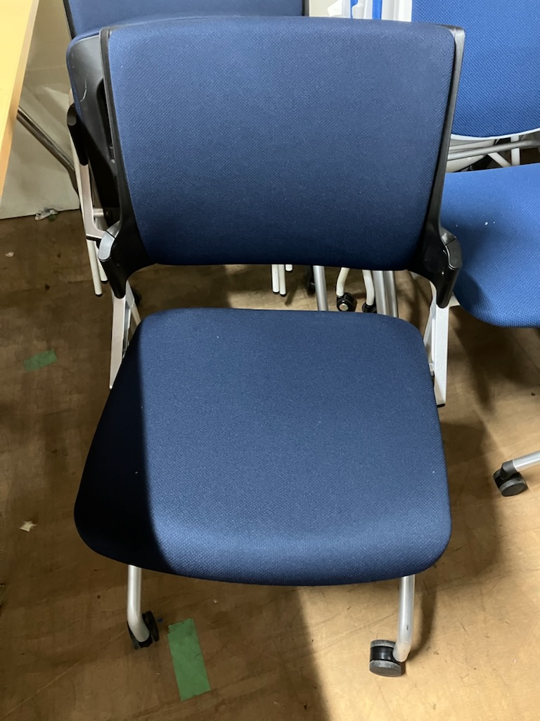 イトーキ 会議チェア モノン