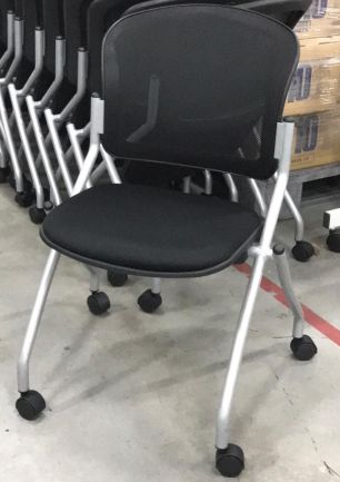 ネスティングチェア