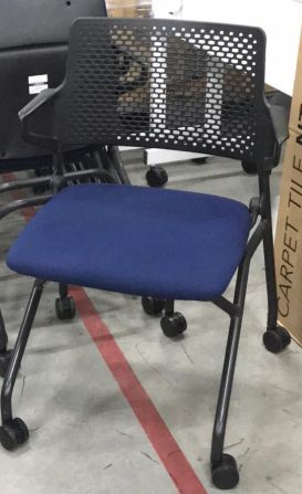 ウチダ ネスティングチェア