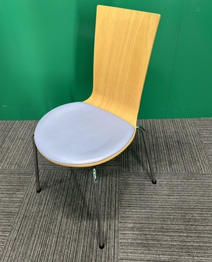 コクヨ　ミーティングチェア　背木　座ビニール