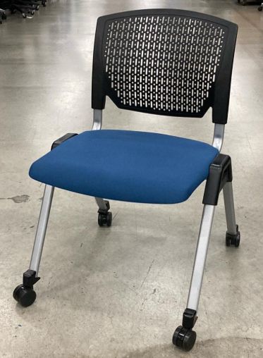 ナイキ スタッキングチェア