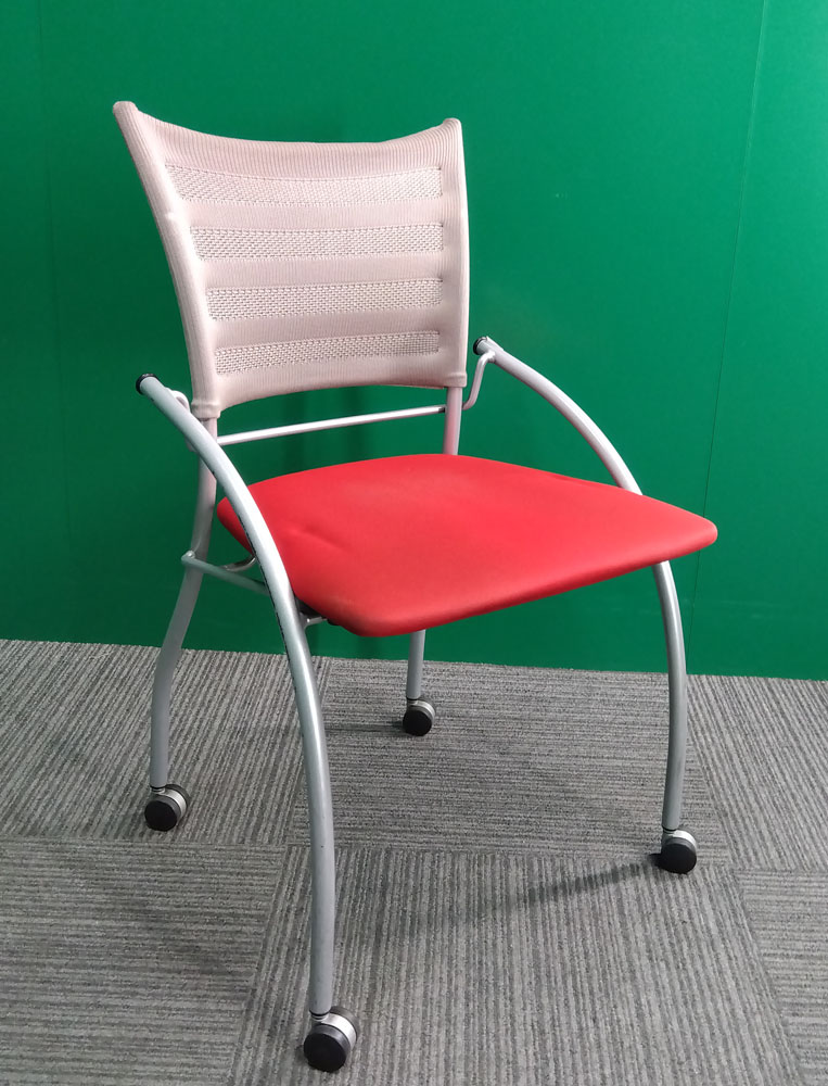 イトーキミーティングチェア（KFシリーズ）赤