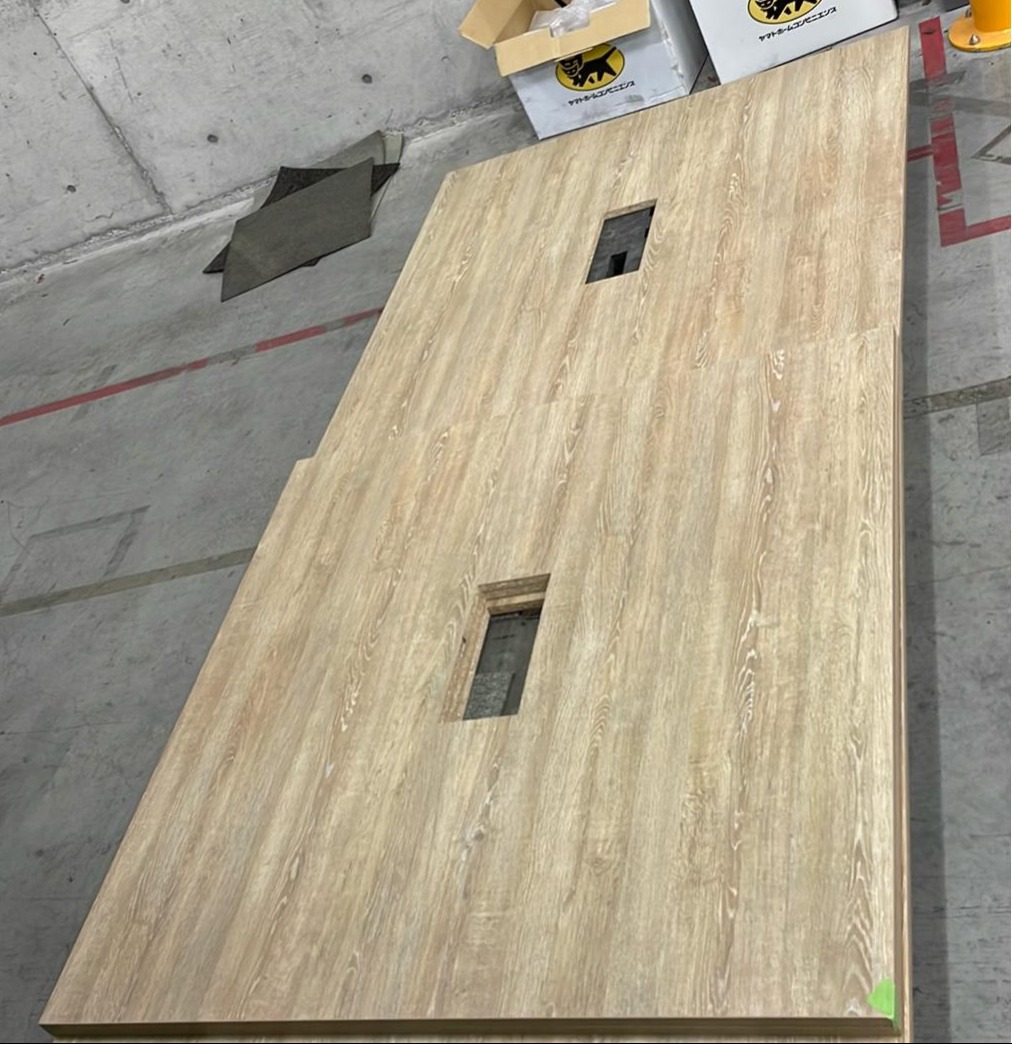 フリーアドレスデスク（木天板）