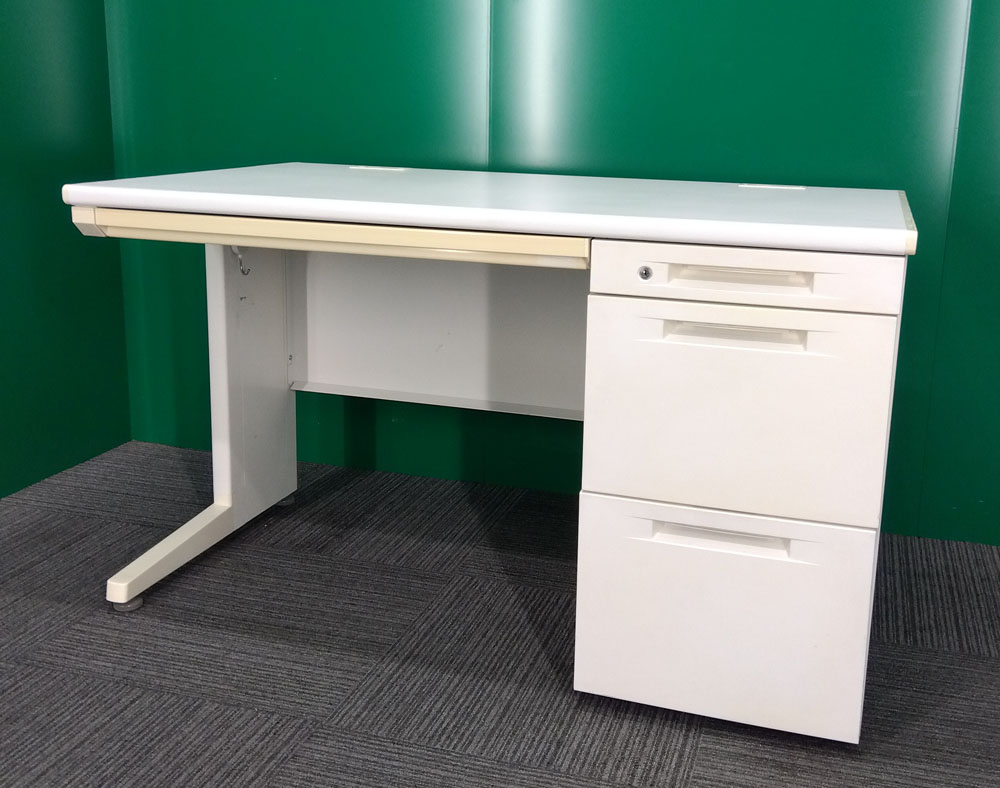 オカムラ片袖デスク（W1200）