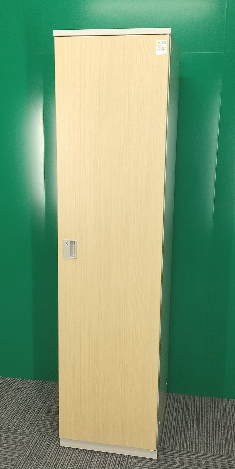 イトーキ1人用ロッカー（木目）