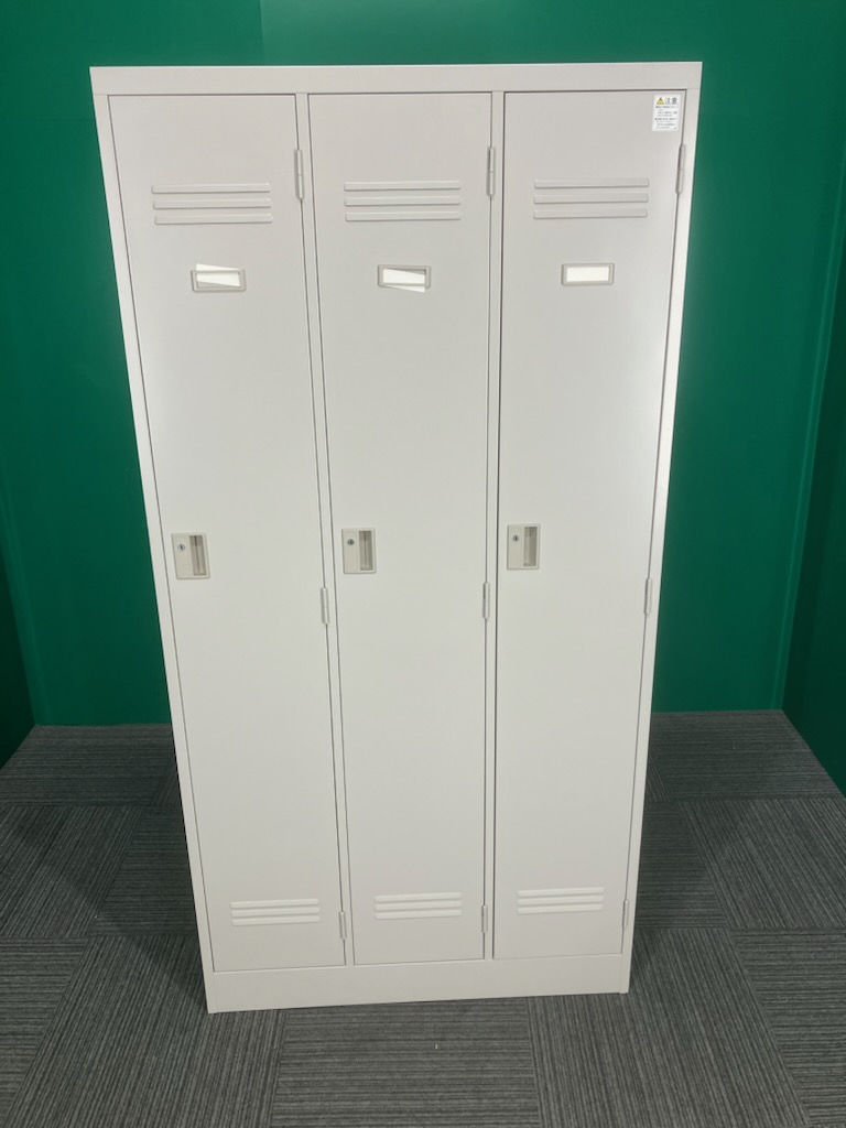 イトーキ 3人用ロッカー