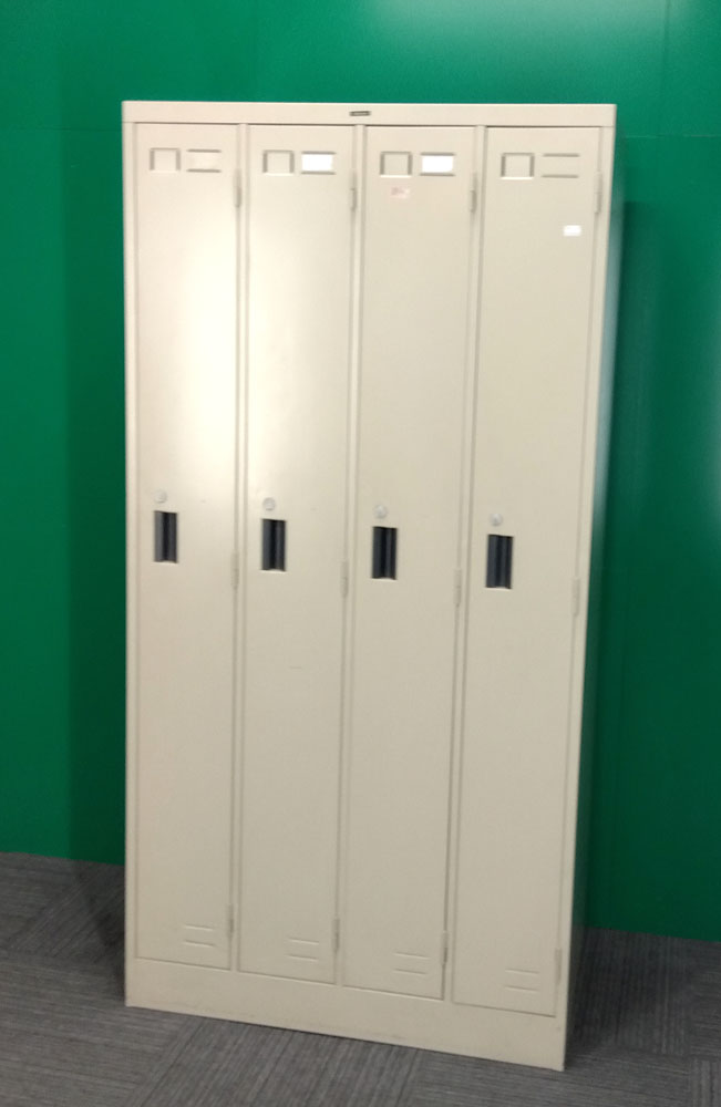 コクヨ4人用ロッカー