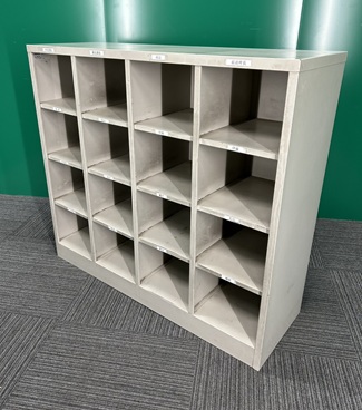 シューズロッカー　16人用