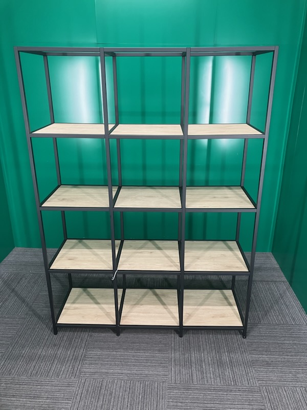 オープンシェルフ