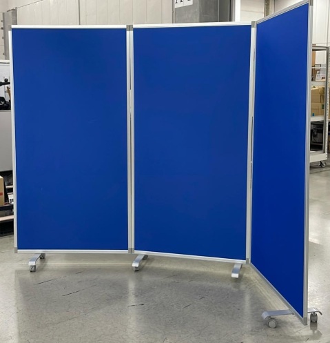 三つ折りパーティション　ブルー