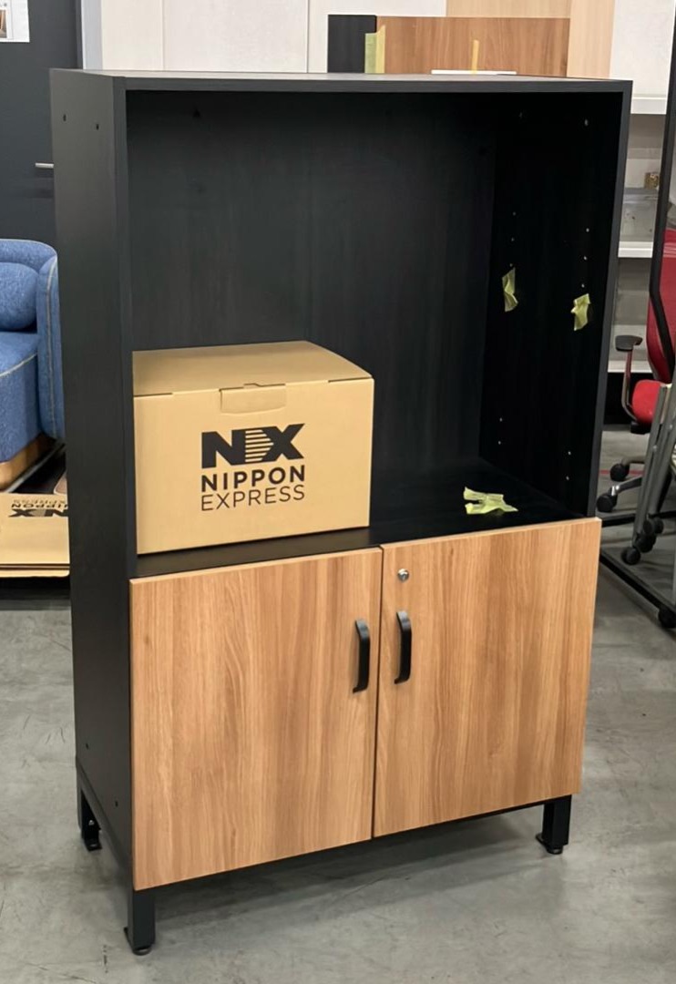 プラス扉付キャビネット