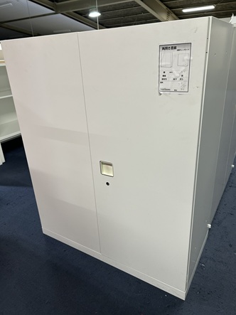 オカムラ　両開き書庫　レクトライン