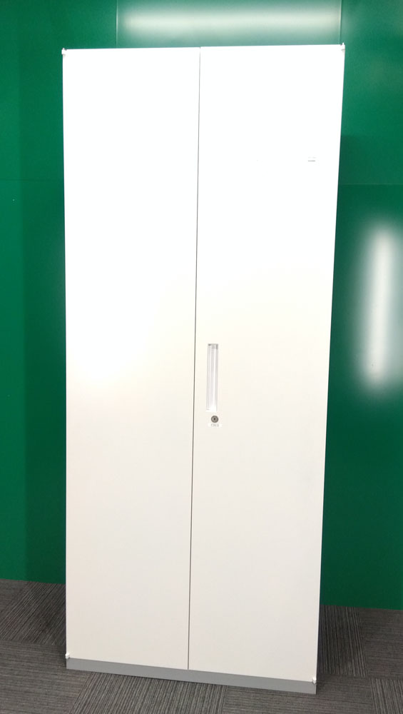 イナバ両開き書庫（棚板5枚）