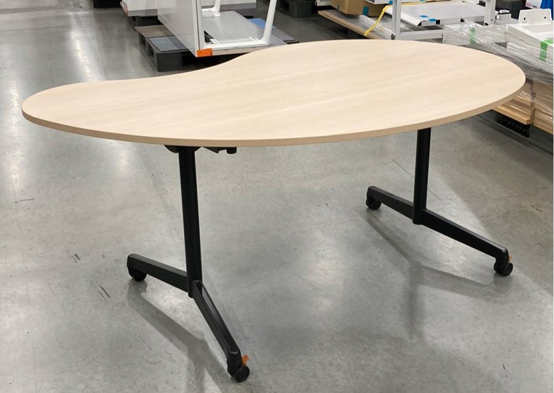 ウチダミーティングテーブル（W1580）