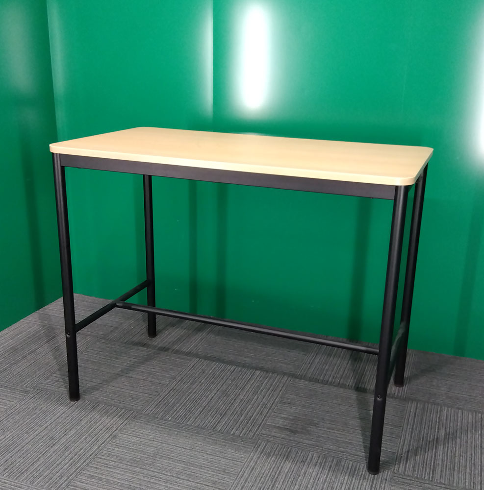 イケアハイテーブル