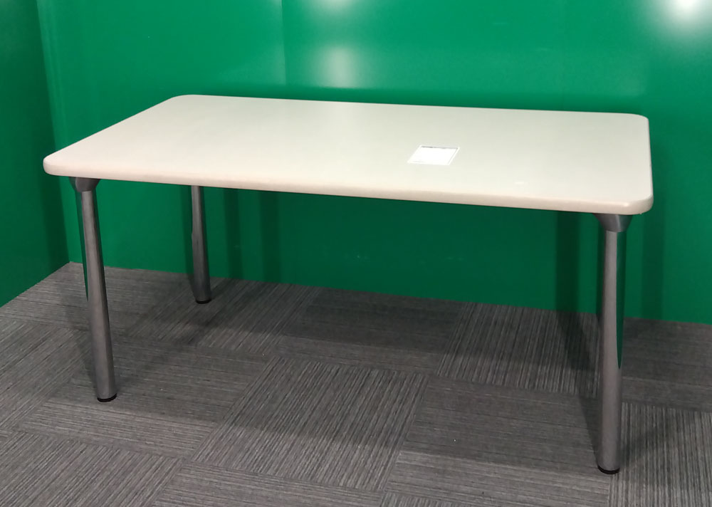 4つ脚ミーティングテーブル（1575）