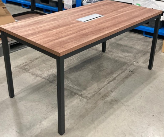 オフィスコム　ミーティングテーブル　1575