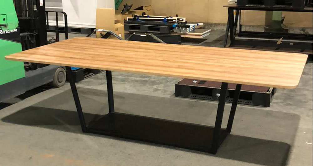 コクヨ　ミーティングテーブル　リージョン　2414