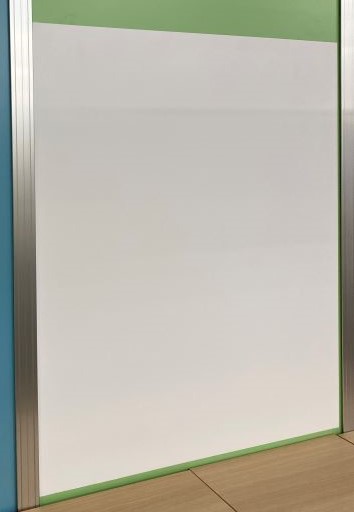 サンゲツ　マグネットホワイトボード